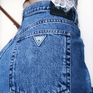 Vintage GUESS Green Patch Mom Jeans